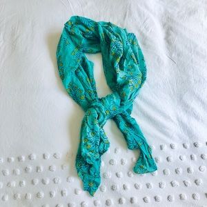 Gap linen scarf